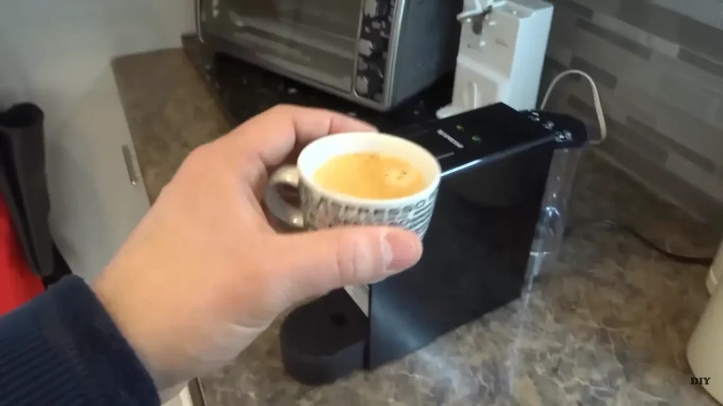 ネスプレッソマシンでコーヒーを作る方法